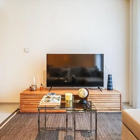 Pombal Contemporary Ac Elevator Apartment *