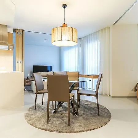Pombal Contemporary Ac Elevator Apartment Lisbon