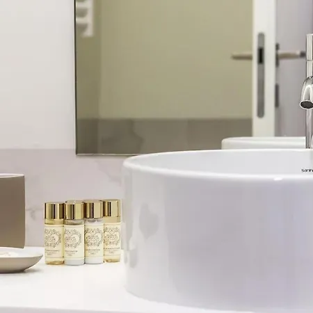 Pombal Contemporary Ac Elevator Apartment *