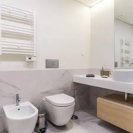 Pombal Contemporary Ac Elevator